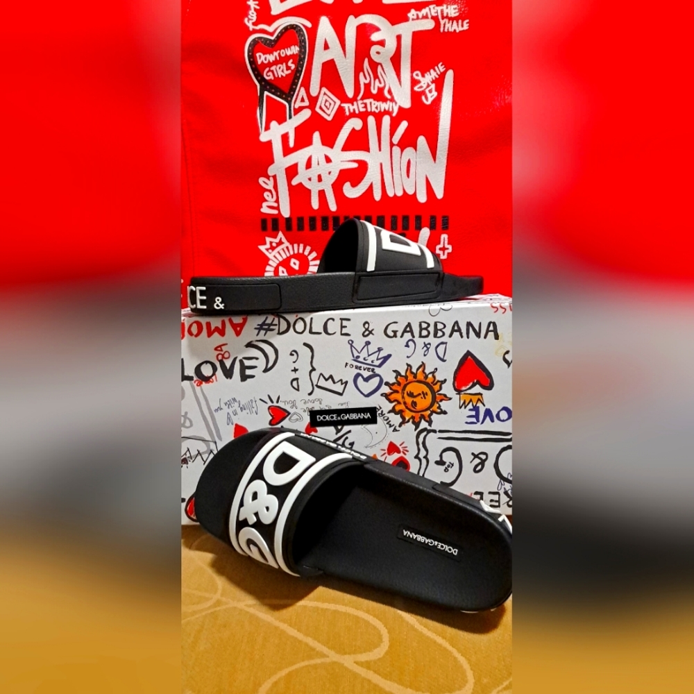 Dolce & Gabbana Flip flops (Authentic)